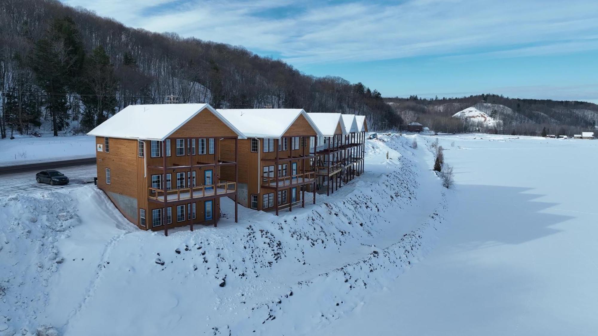 Keweenaw Waters Resort Houghton Eksteriør bilde